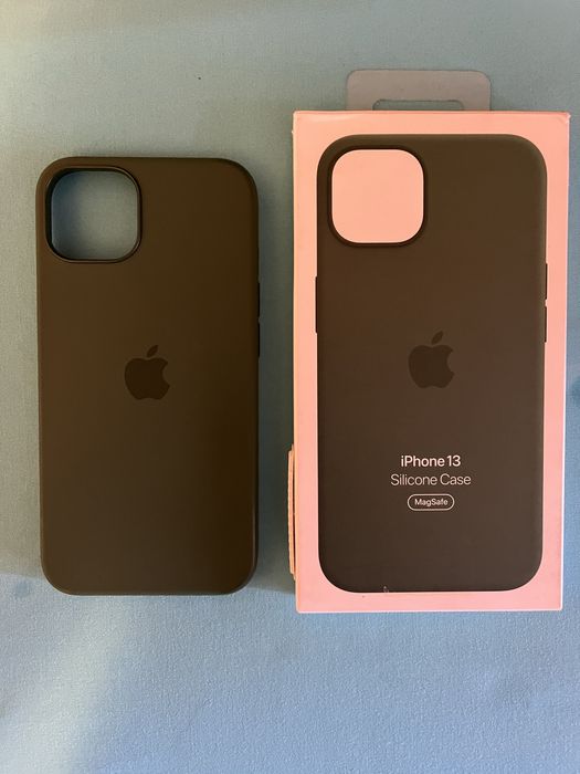 Оригинальный чехол для iPhone 13