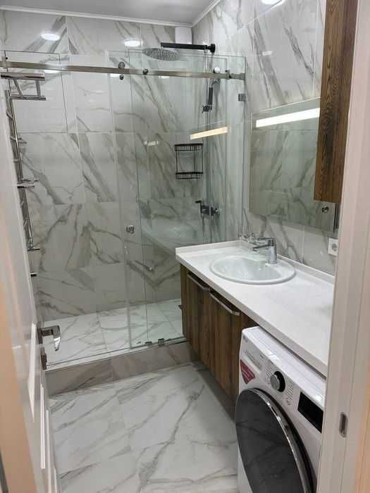 Срочно сдаётся 2 ком/2/5 на М.Горького (БИЙ) после ремонта