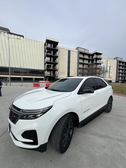 Chevrolet Equinox awd  2022