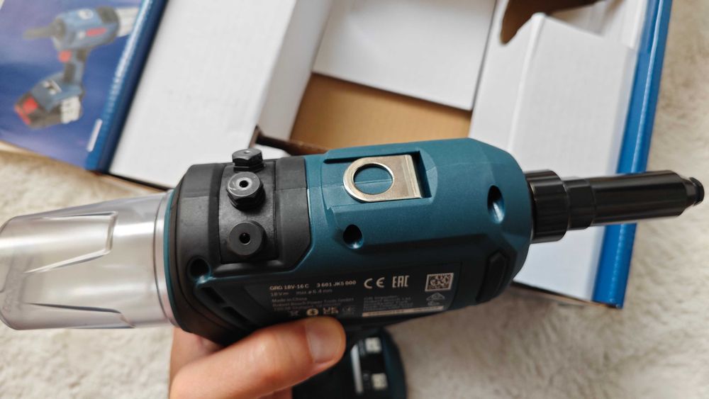 Акумулаторен пистолет за поп нитове Bosch GRG 18V 16 C