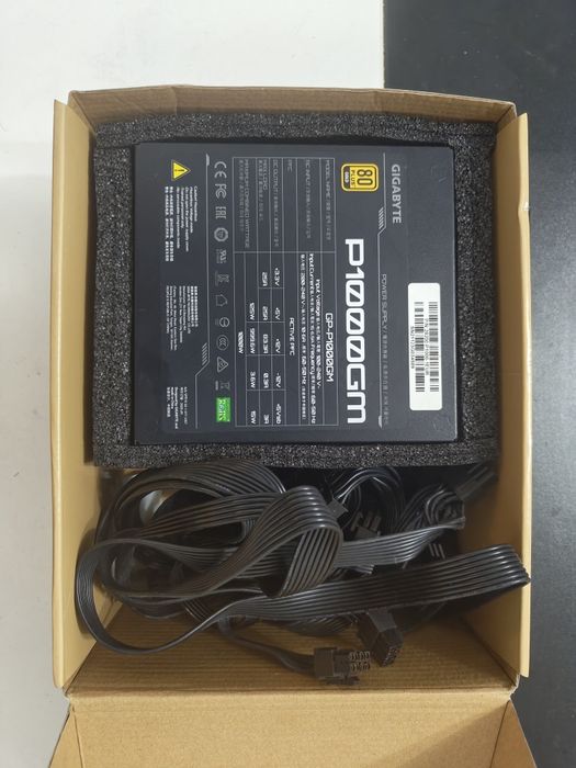 Захранване Gigabyte P1000GM