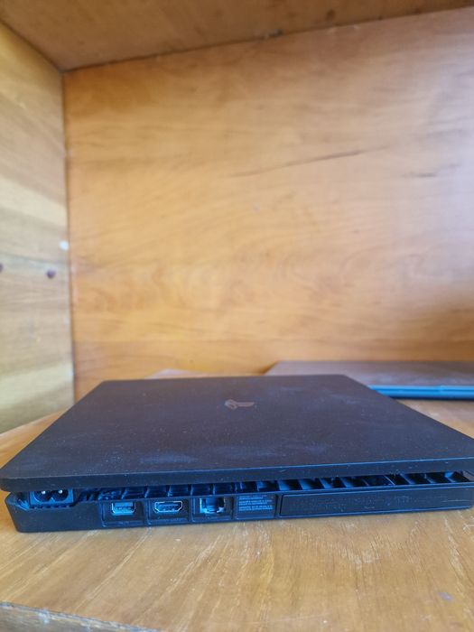 Vand ps4 pro 1tb