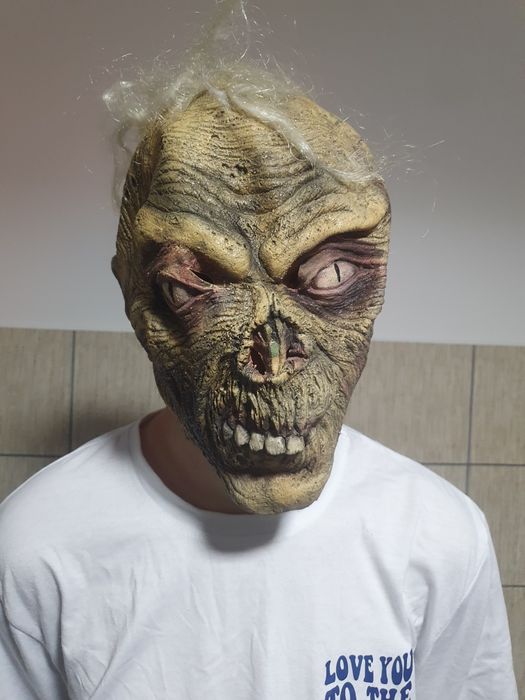 Vand-Măștii pentru Anul Nou!!!