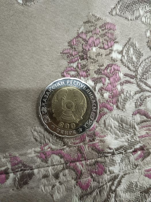 Продам эксклюзивную 200