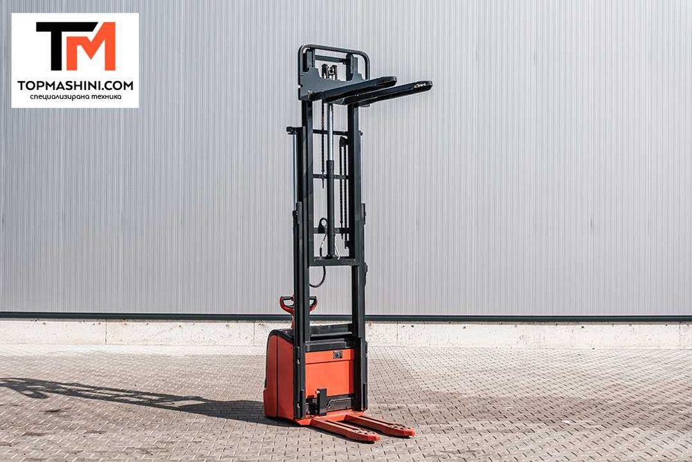 Стакер Linde L14