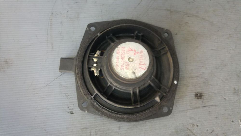 boxa auto dreapta spate mitsubishi colt 2004-2012 mn141417
