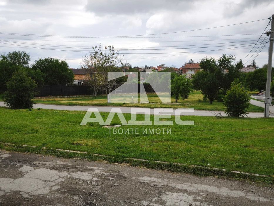 Продава се Промишлена сграда в с. Волуяк, Област София-град - 237 кв.м за 631 €/кв.м - Снимка #16