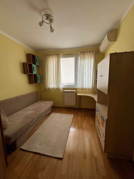 Дава под наем компактен тристаен апартамент в кв. Лозенец