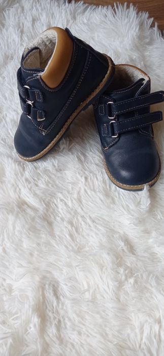 НАМАЛЕНИ Оригинални обувки за деца . Размери от прохождане 17, 21,2