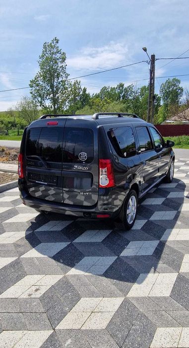 Dacia Logan MCV Laureat AC, 7 locuri