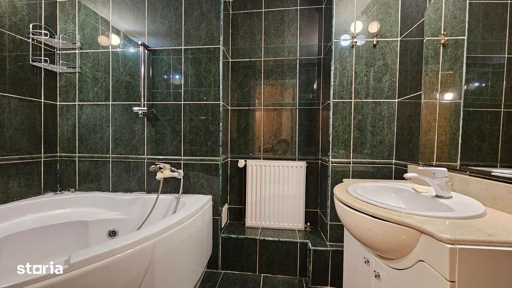 Apartament 3 camere Centrul Civic ,vedere Tampa,mobilat,liber,155000 E — fotografia 3