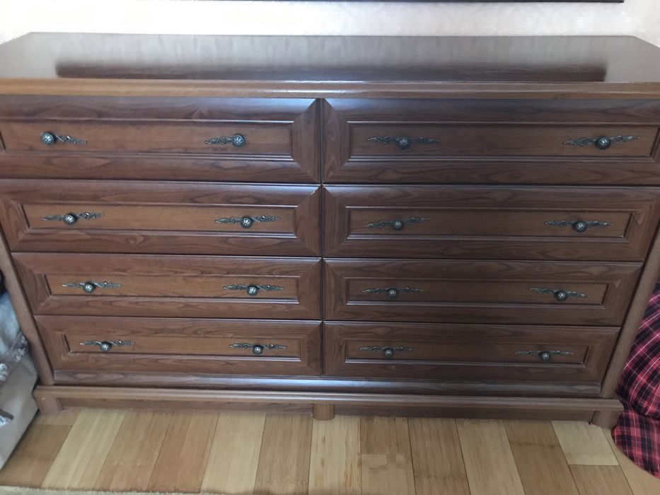 Спальный гарнитур