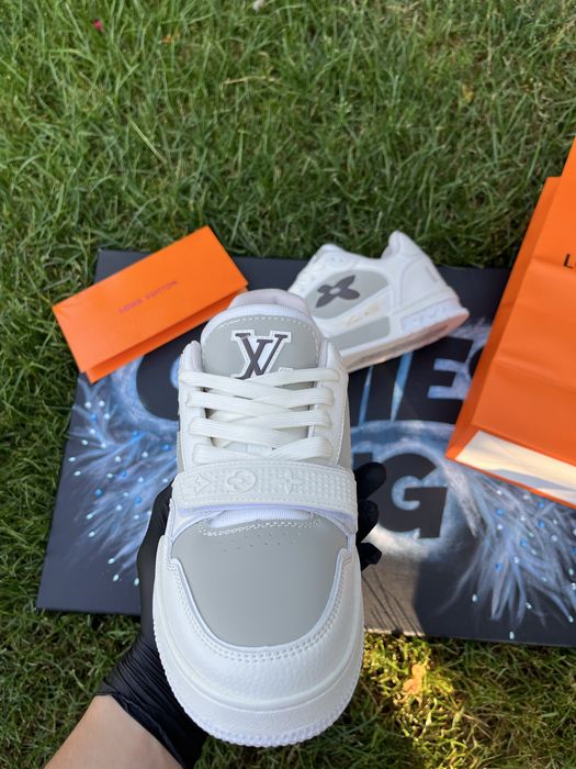 Louis Vuitton Trainer crem