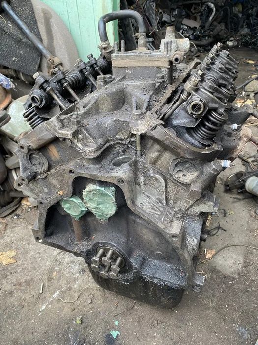 Форд Двигатель Ford  2.3 V6 мотор