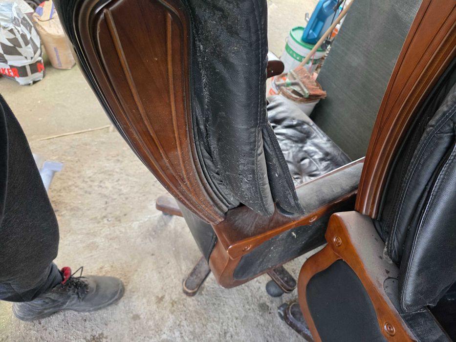 Продавам  офис столове
