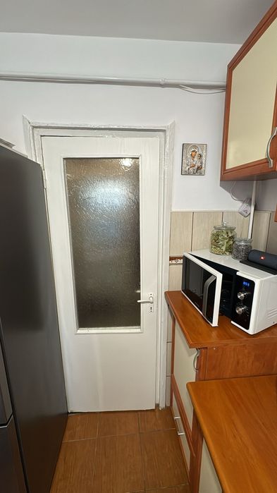 Pers fizica inchiriez ap 3 cam Tatarasi Metalurgie Iulius Mall