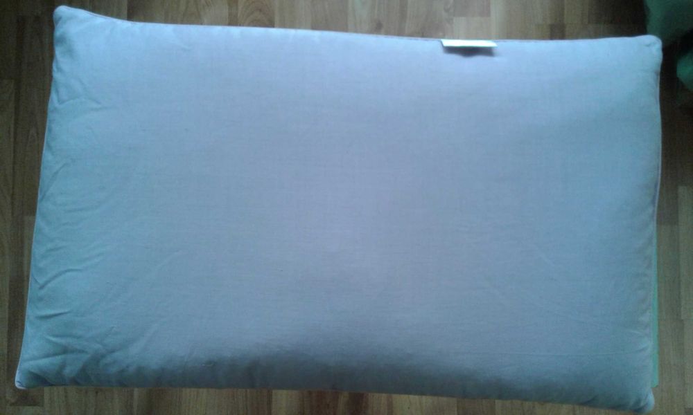 Подушки спальные.