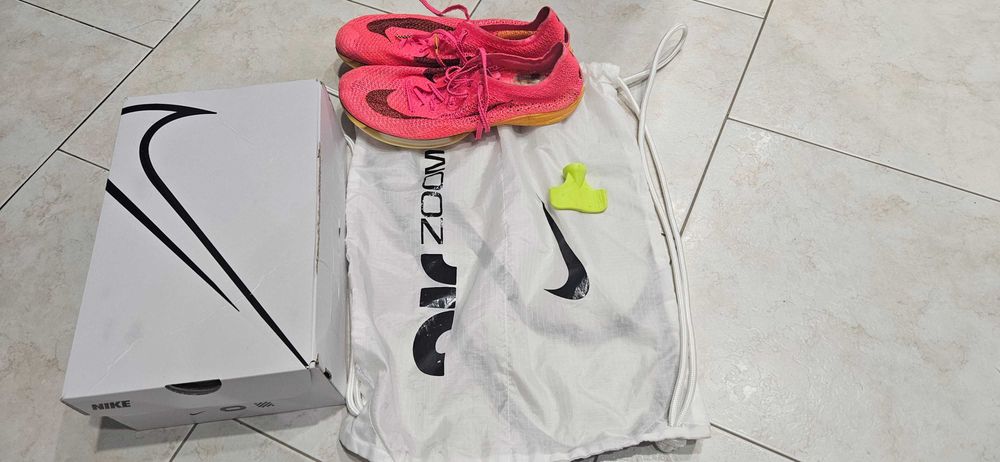 Дамски шпайкове на Nike