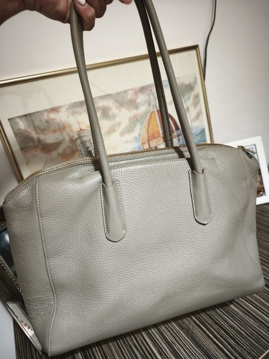 Furla Tote foarte frumoasă!