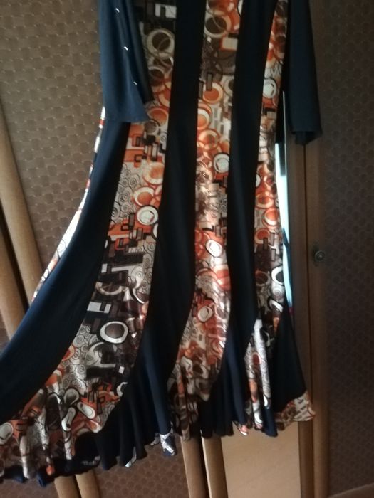 Продам нарядное платье