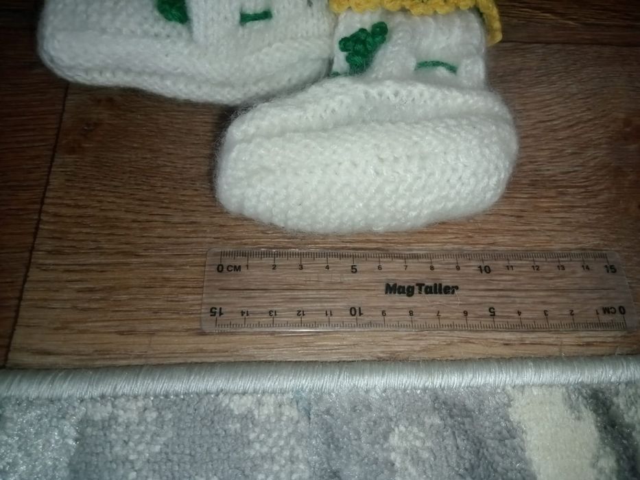 Продам детские шерстяные пинетки