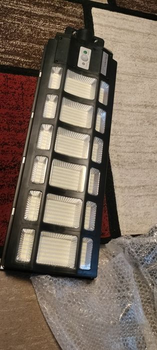 Lampă solară stradală 2000 w