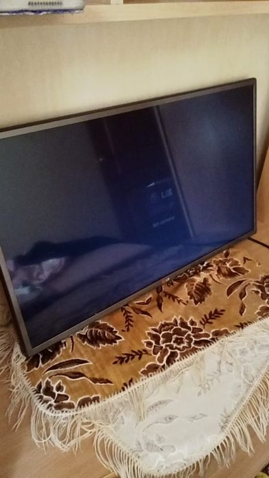 Продам телевизор LG