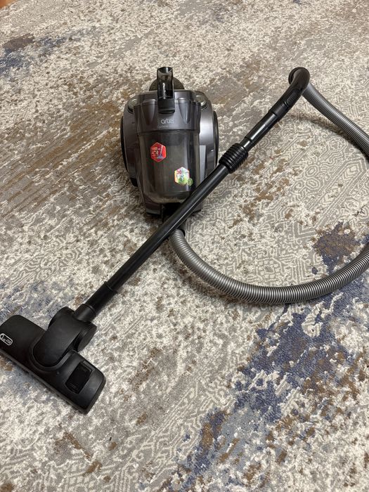 Пылесос Артель  в идеальном состоянии