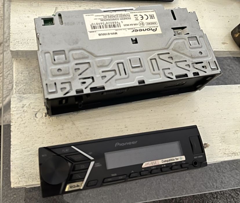 Авто плеър Pioneer USB Aux
