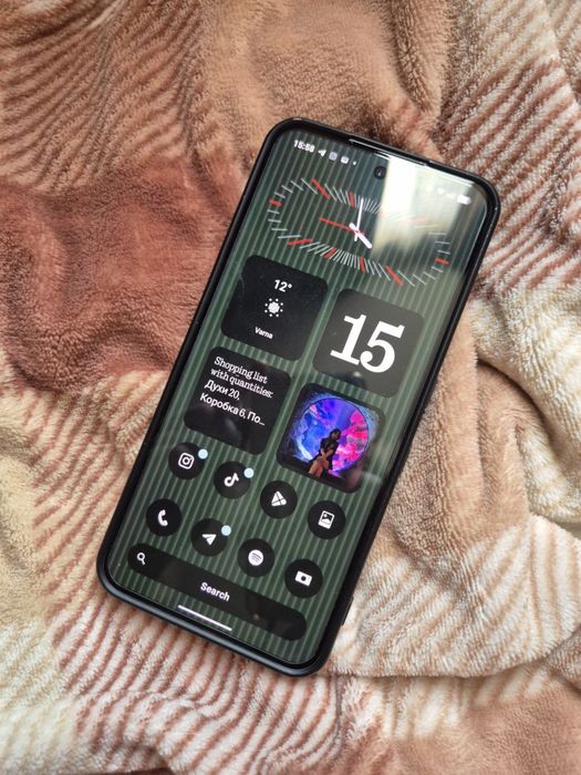 *БАРТЕР* Телефонът е като нов