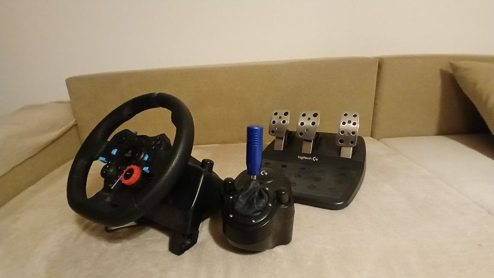 Volan de simulator G29