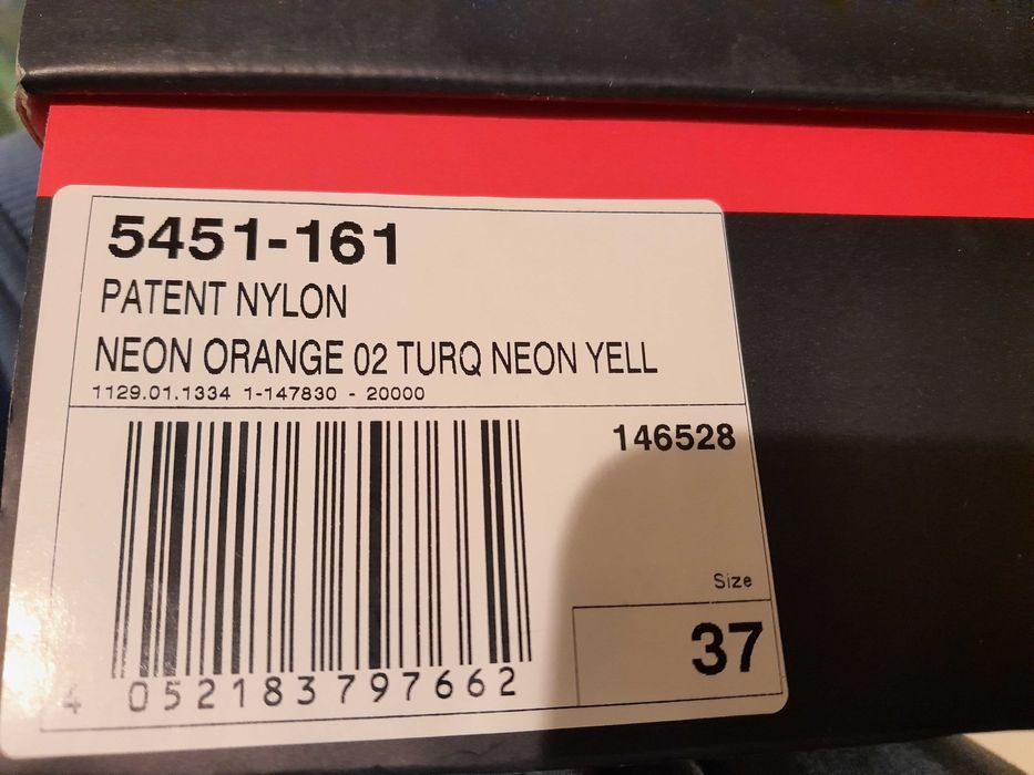 Buffalo sneakers noi marimea 37