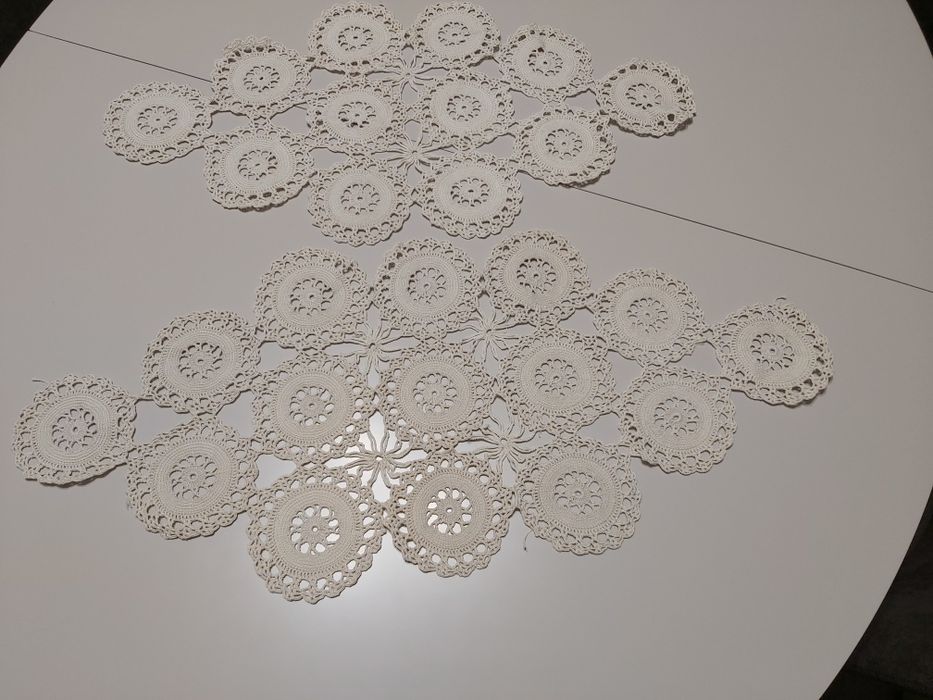 Fațe de masă din macrame, mileuri din macrame.