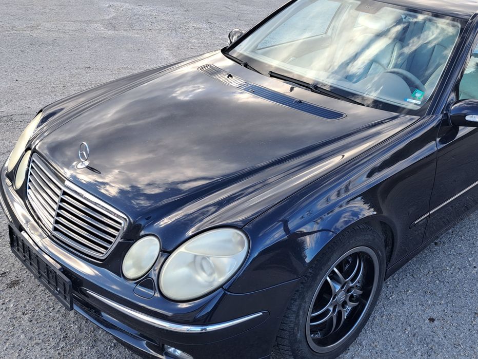Преден капак Мерцедес W211 Е class оригинален алуминиев Mercedes Е