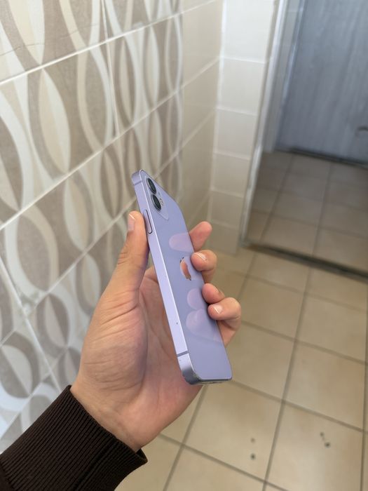 Продам IPhone 12, 64gb