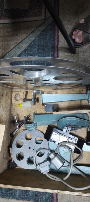 Проектор Киноустановка Украина 5