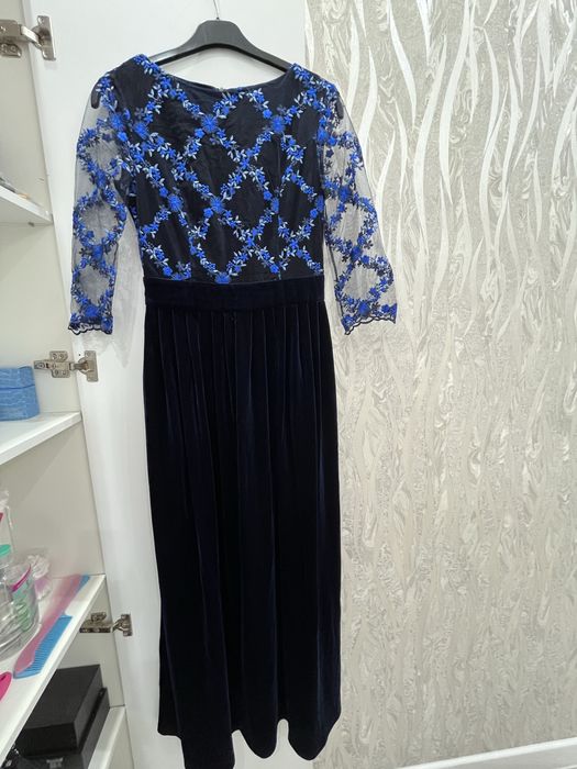 Платье длинное вечерное