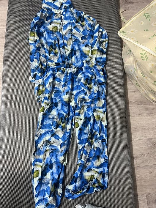 Продам каждую по 2000т