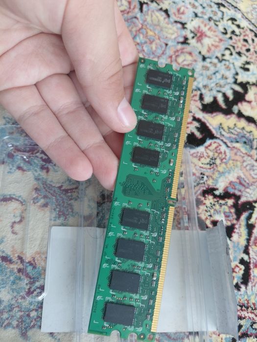 Продам озу DDR2 2GB 800