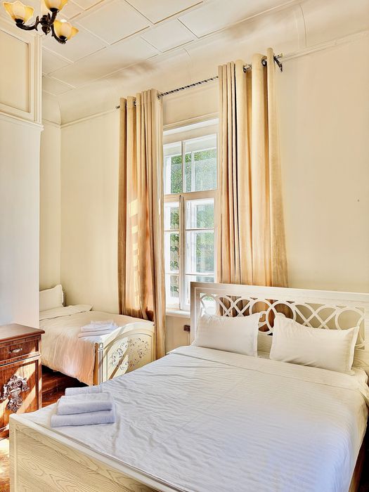 Mehmonxona Гастиница