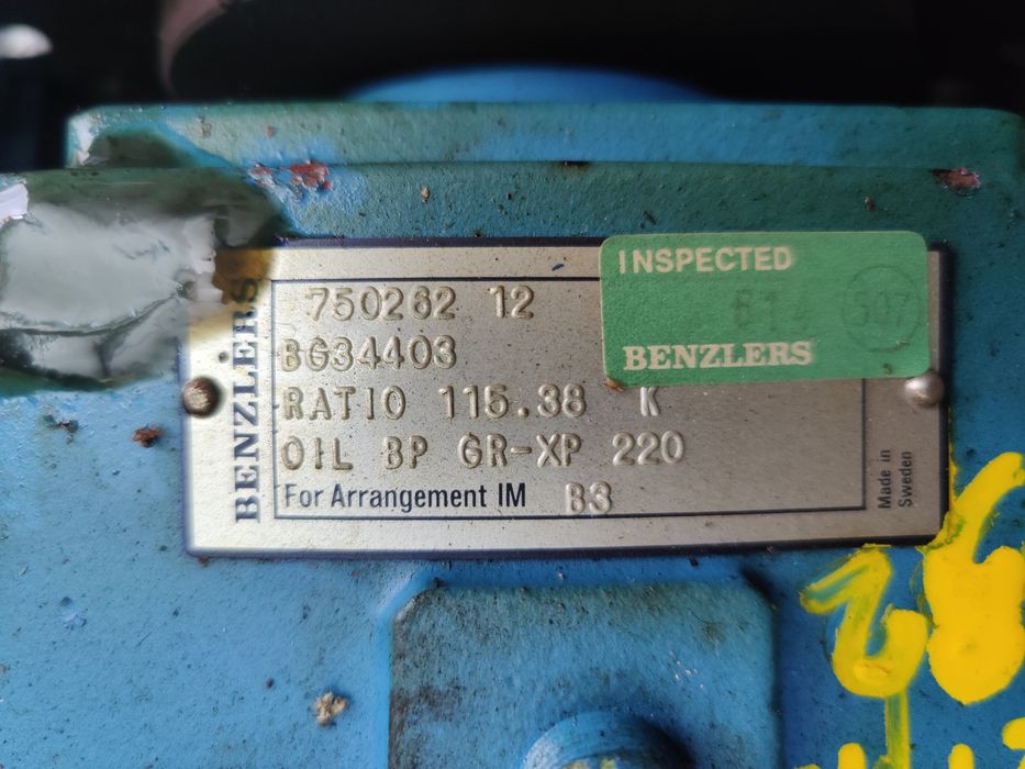 Motor electric trifazat 0.37kW, 12rpm, 220/380V