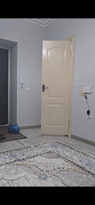 Левый берег 4 квартал  2 бөлмелі сатылады