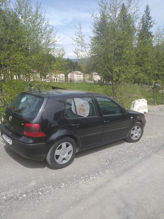 Vând golf 4 1.6 benzina an 2001 cu 225 mii km