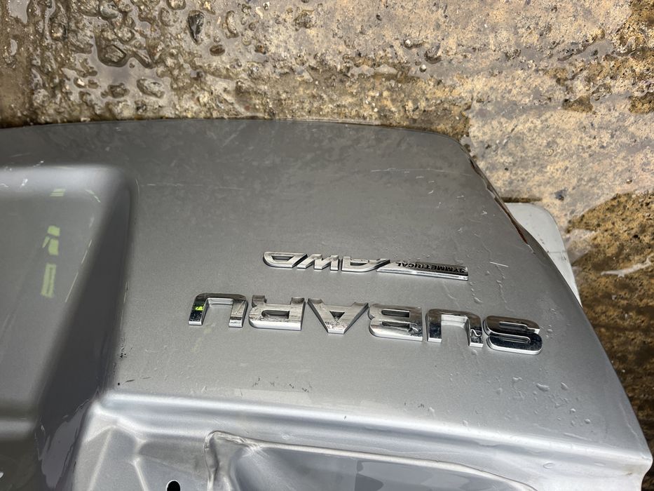 Багажник/капак Subaru Outback