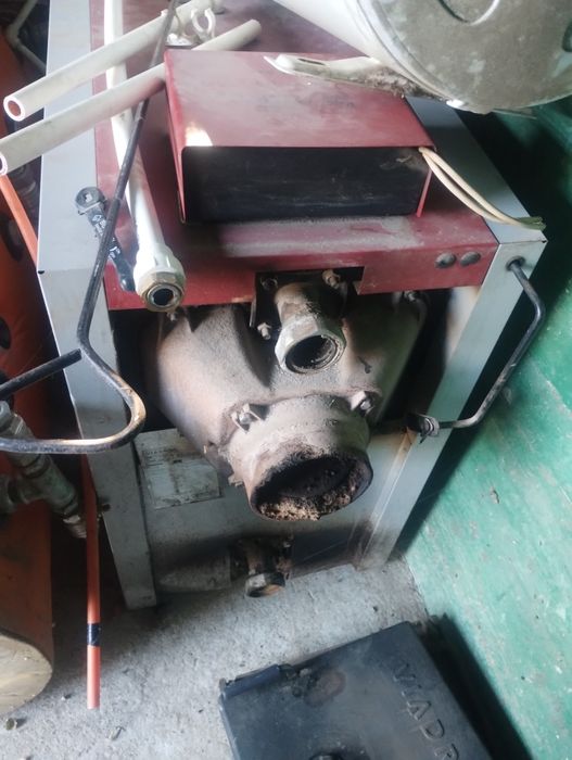 Cazan Viadrus 7 elemenți, puffer, boiler si stație dedurizare