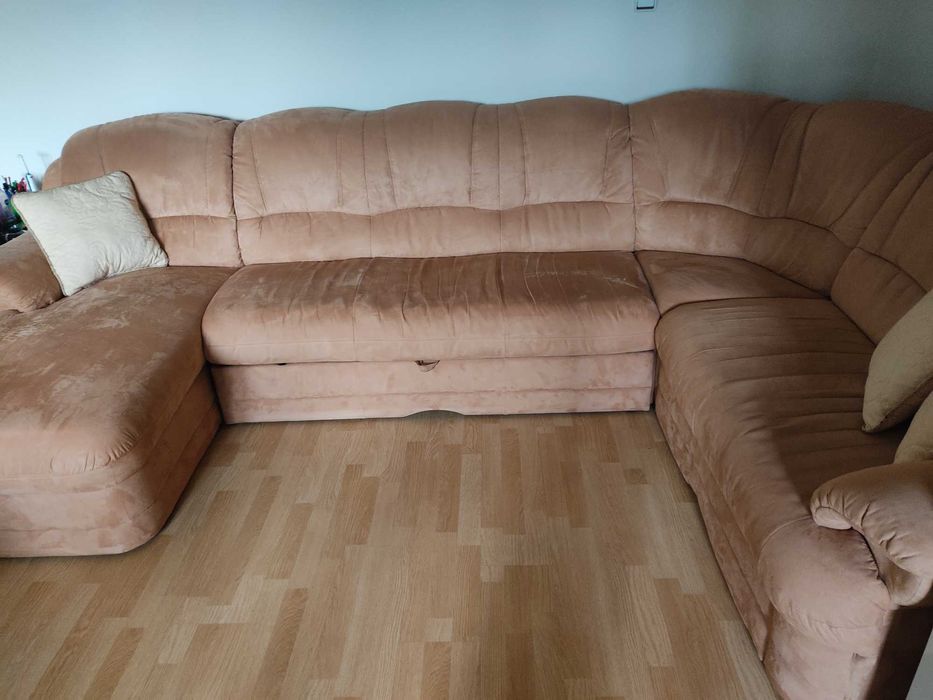 Диван с лежанка и функция за сън