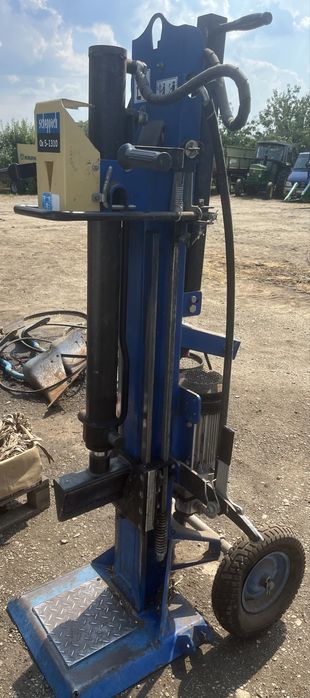 Crepator lemne electric