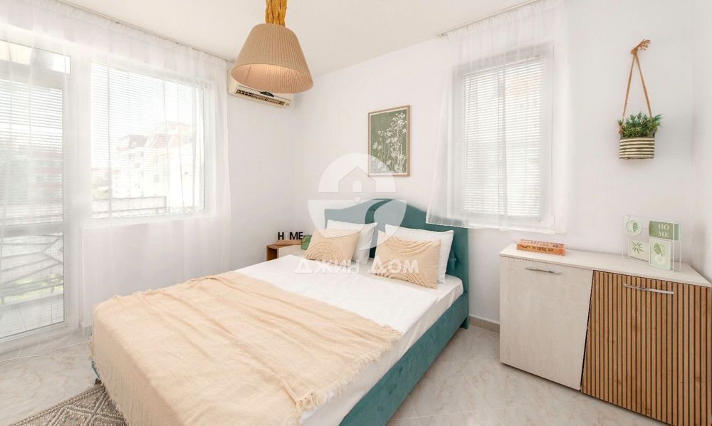 Продава се Тристаен апартамент в к.к. Слънчев бряг - 82 кв.м за 1196 €/кв.м - Снимка #8