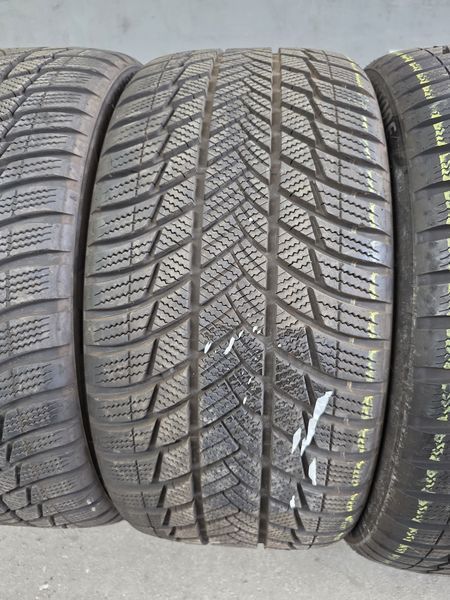 245/40/18 BRIDGESTONE 4бр