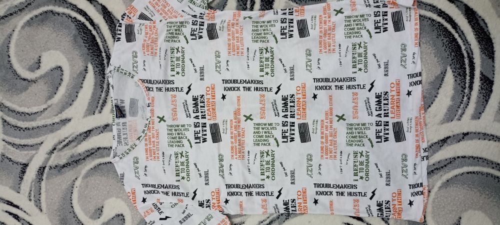 Футболки очень классные Новые